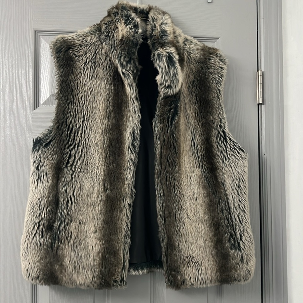 Blassport Reversible Fur zip up Vest Size Medium